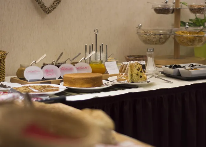 Saint Florent Hotel 2*